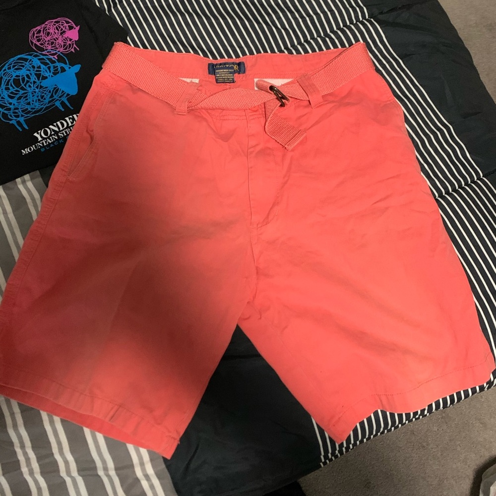 Men's Coral Visitor Shorts w/ Belt
